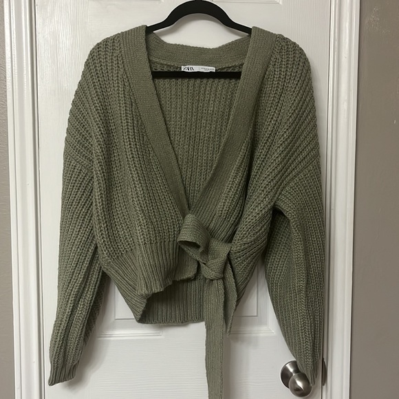 Zara Chunky Wrap Knit Sweater‎ - Picture 4 of 5